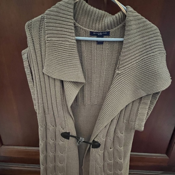 Bandolino Tops - Bandolino Denim Long sweater vest EUC